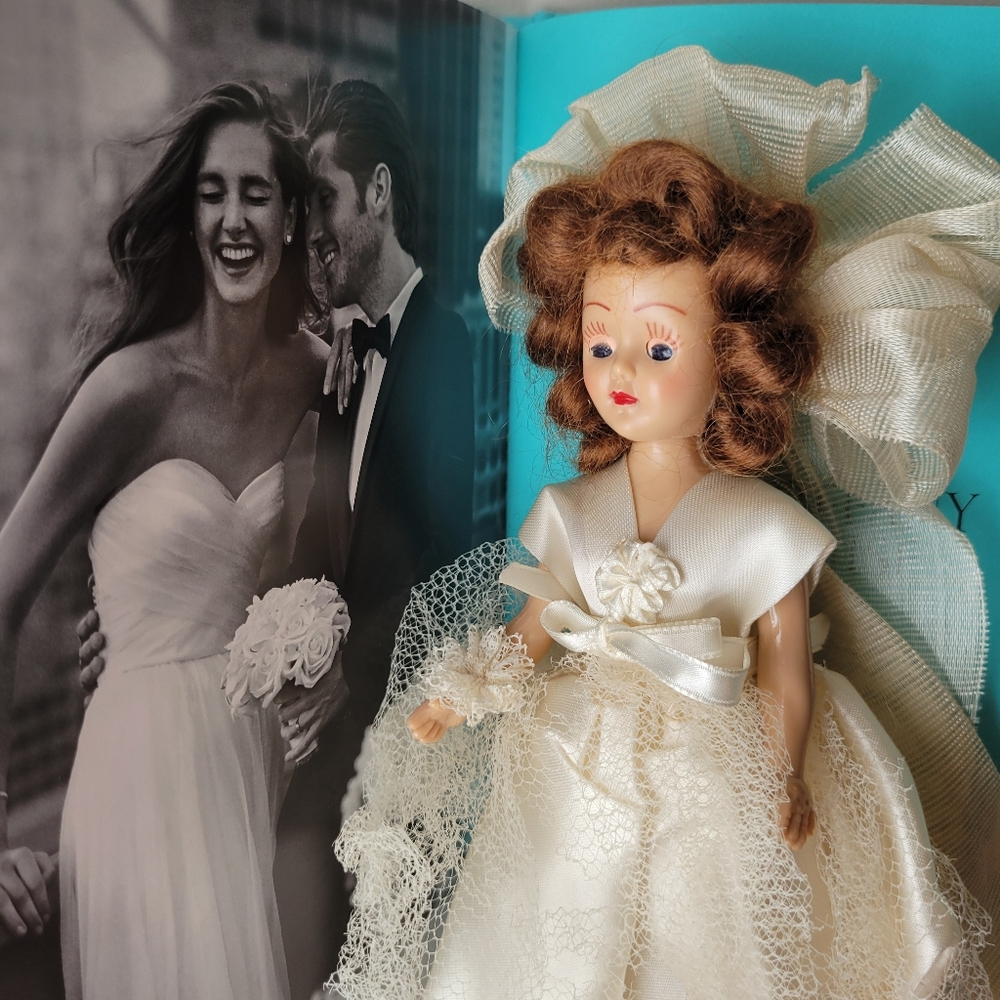 Vintage Bride Doll ~ A Cutie! ~ 1950s?